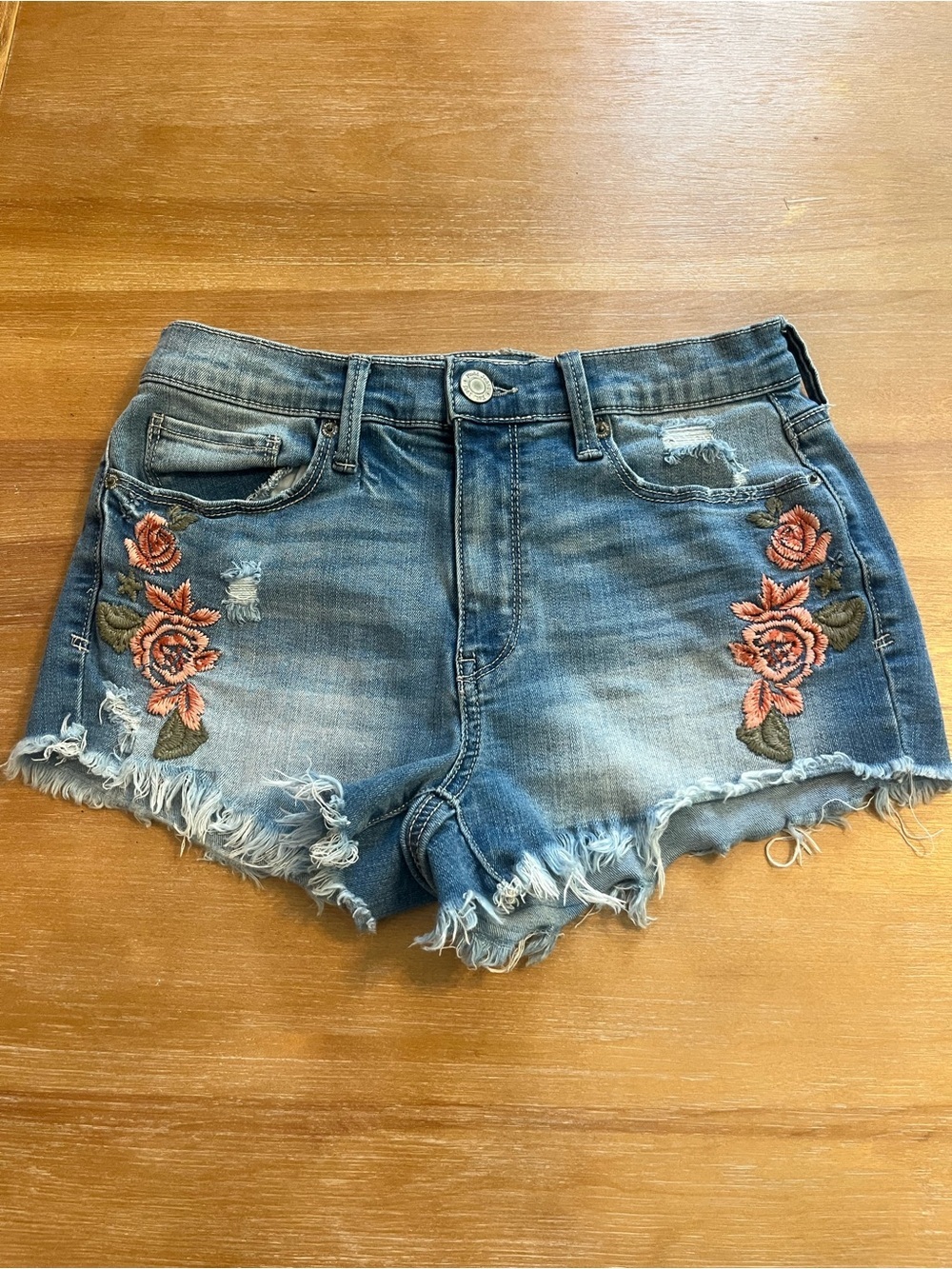 Mudd High Rise Shortie Jean Shorts Floral Embroidered Raw Hem Distressed Sz 5